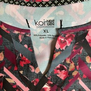 Women’s XL KOI scrub top. NWT.